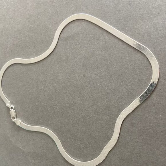 4.5mm thick Sterling Silver 18" HERRINGBONE necklace snake chain 🆕 - Picture 2 of 6